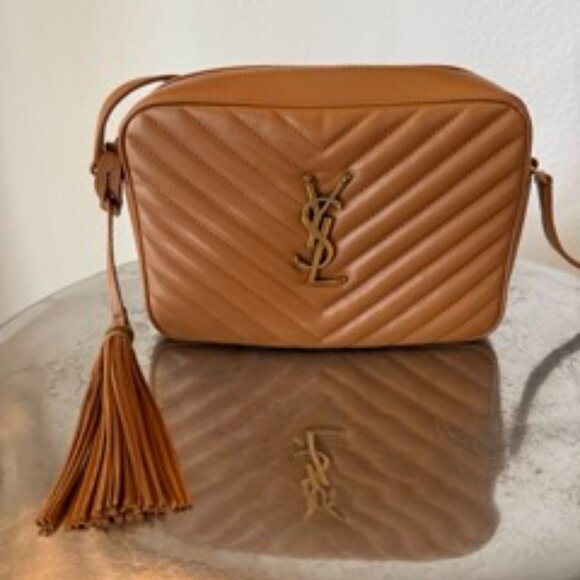 YSL - Yves Saint Laurent - Lou Camera Bag in Quilted Leather - Picture 2 of 12